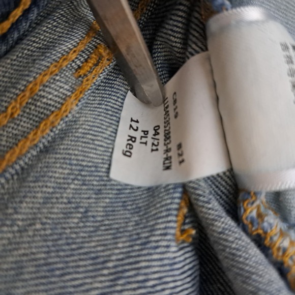 LL Bean Straight Leg Jeans Women's Size 12 Reg Blue‎ Classic Fit - Picture 9 of 10